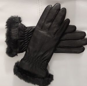 Black leather gloves, soft fur inside and out edge